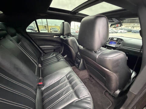 2016 Chrysler 300 S Alloy Edition