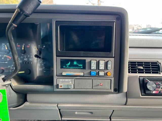 1993 GMC Suburban K2500