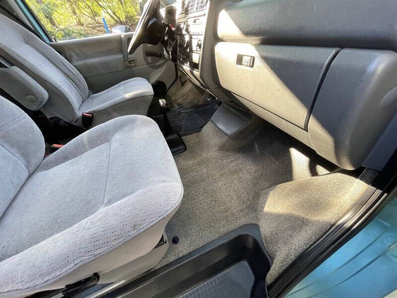 1993 Winnebago Camper