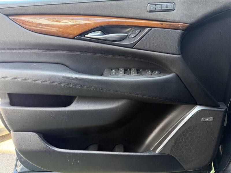 2019 Cadillac Escalade Luxury