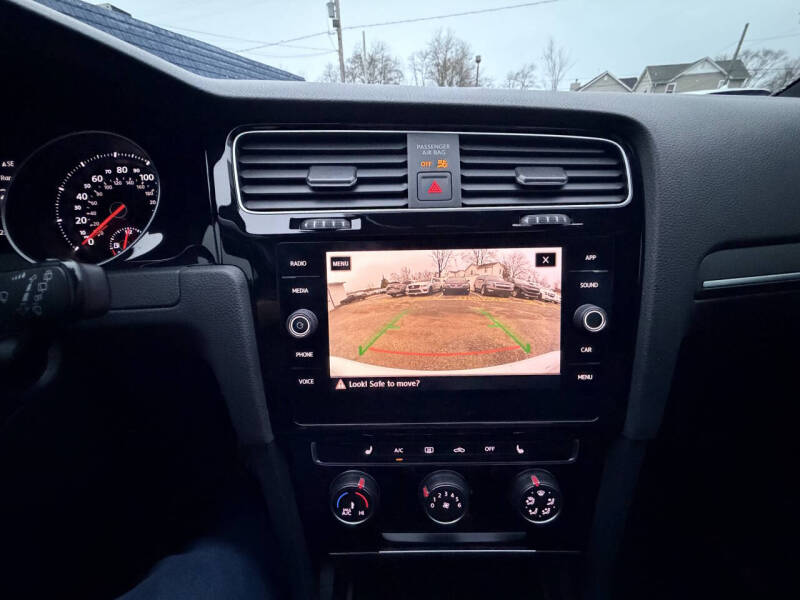 2020 Volkswagen Golf GTI S