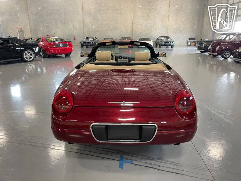 2004 Ford Thunderbird Deluxe