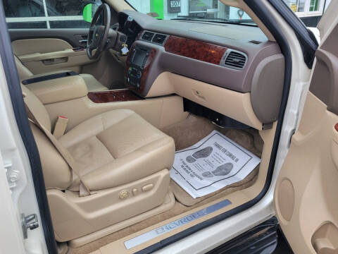 2014 Chevrolet Suburban LTZ