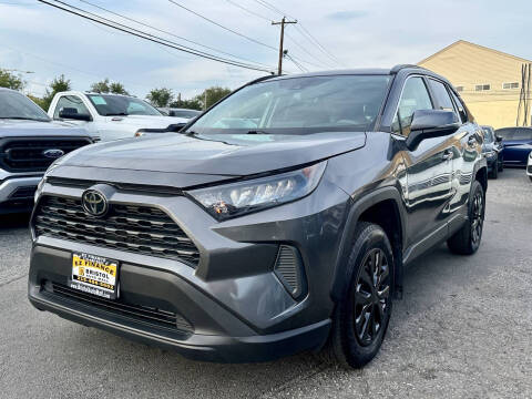 2020 Toyota RAV4 LE
