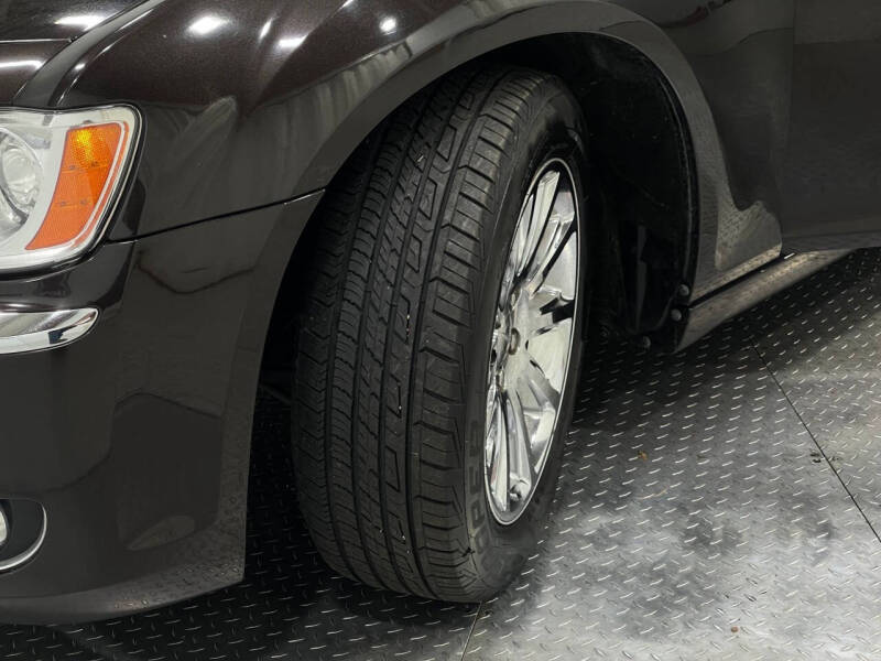 2012 Chrysler 300 Limited