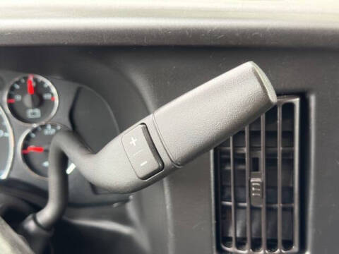 2023 Chevrolet Express 2500