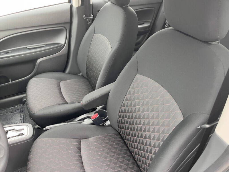 2024 Mitsubishi Mirage LE