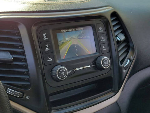 2016 Jeep Cherokee Sport