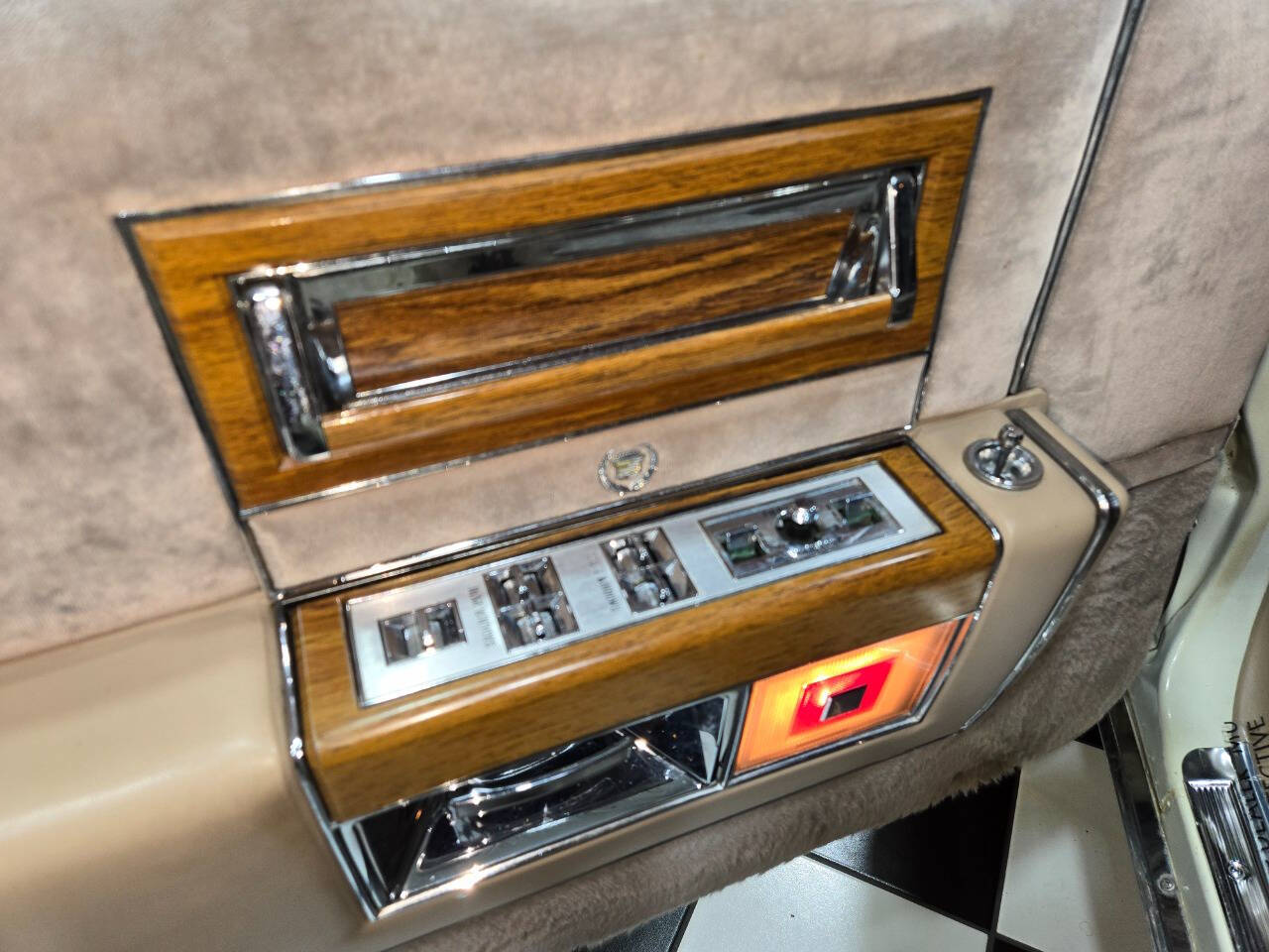 1981 Cadillac Fleetwood Brougham 84