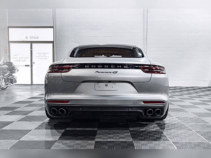 2018 Porsche Panamera 4S Executive