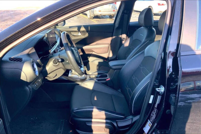 2023 Kia Forte GT-Line