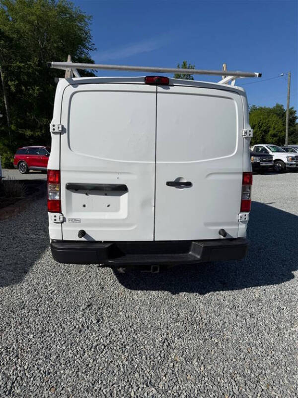 2016 Nissan NV