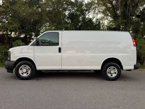 2017 Chevrolet Express 2500
