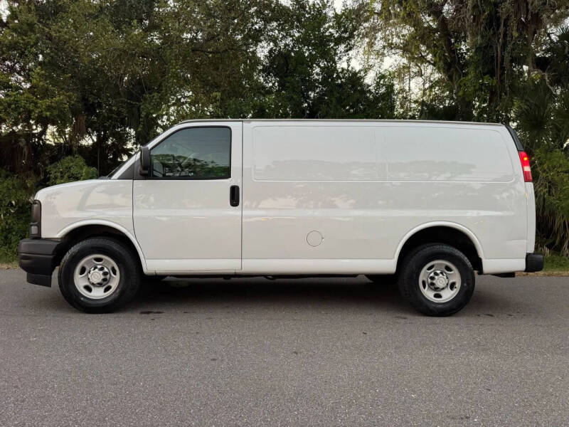 2017 Chevrolet Express 2500