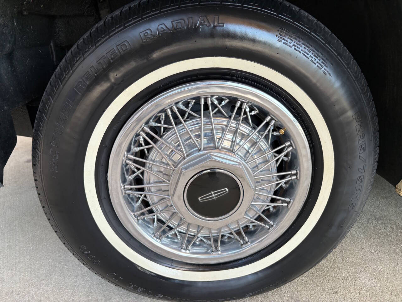 1976 Lincoln Continental 22