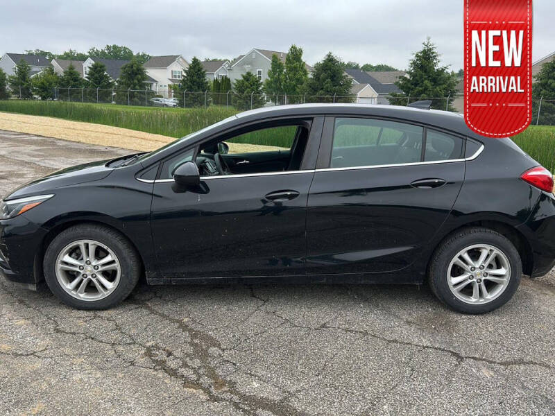 2018 Chevrolet Cruze for sale at Auto Center of Columbus in Columbus OH