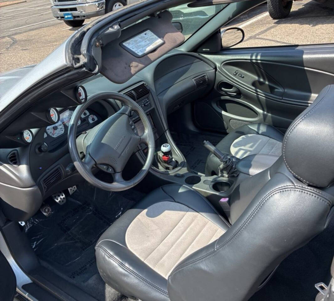 2001 Ford Mustang SVT Cobra 6
