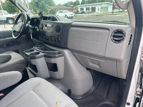 2014 Ford E-Series E-250