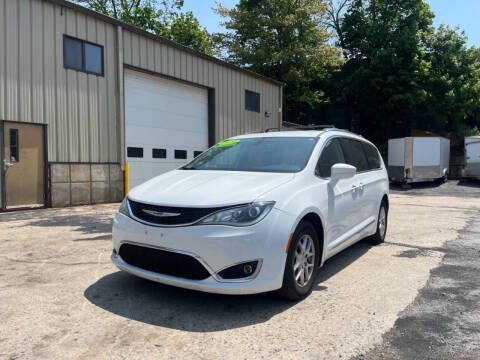 2020 Chrysler Pacifica Touring L