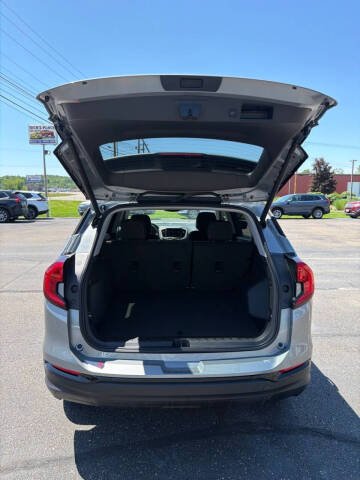 2023 GMC Terrain SLE