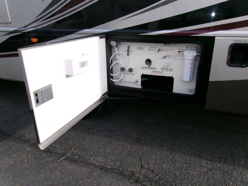 2013 Thor Motor Coach Challenger 37kt