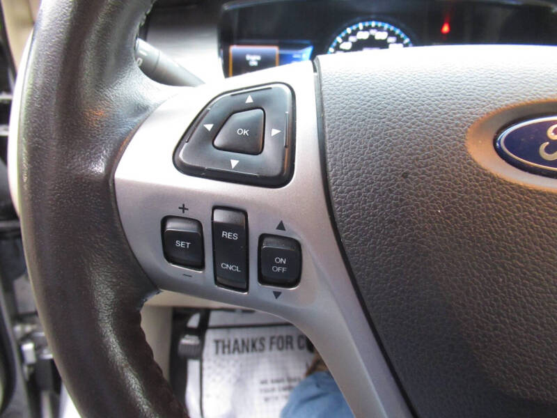 2015 Ford Taurus SEL