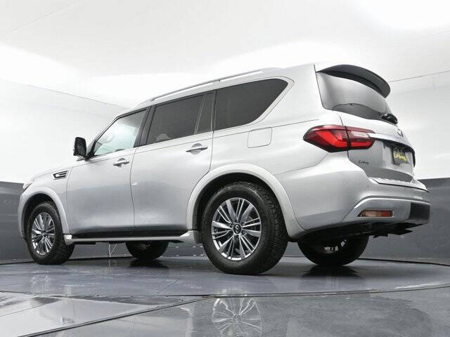 2021 Infiniti QX80 Luxe