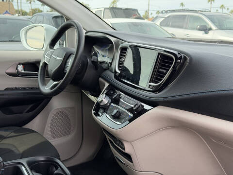 2021 Chrysler Pacifica Touring