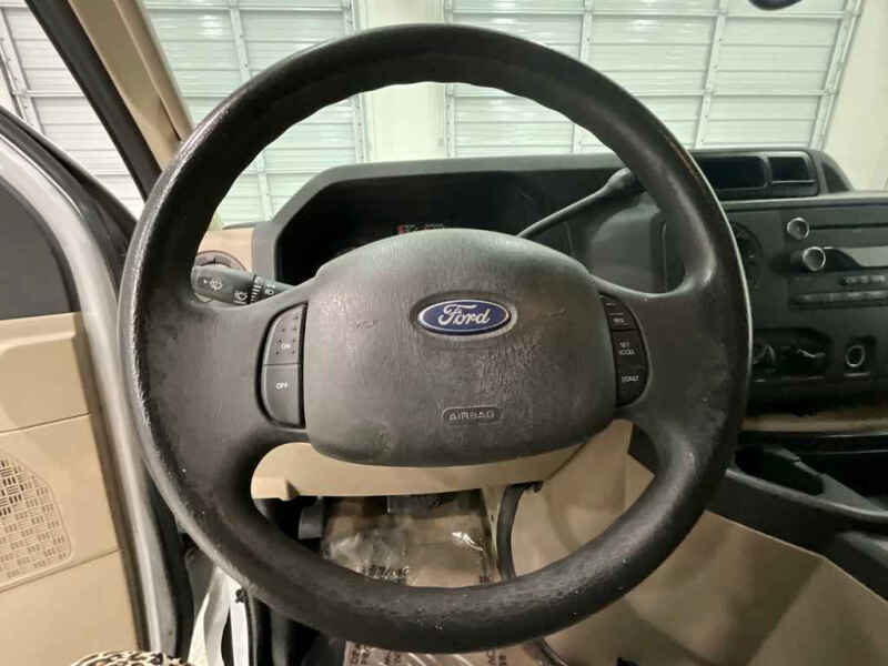 2012 Ford E-Series E-350 SD XL