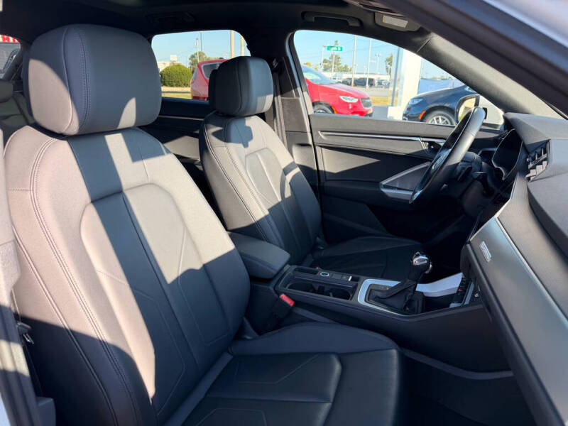 2023 Audi Q3 quattro S line Premium 45 TFSI