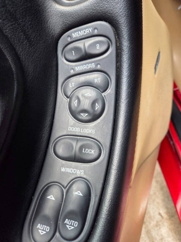 2004 Chevrolet Corvette