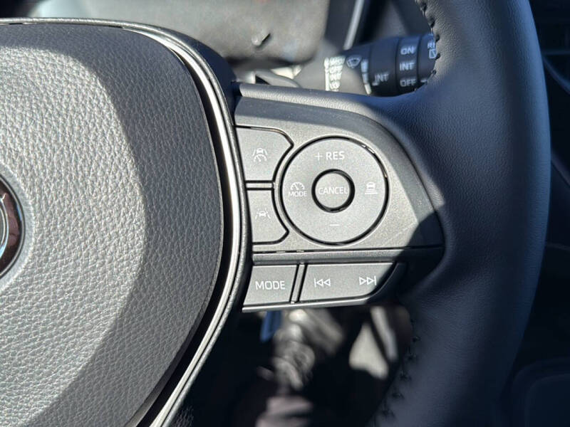 2025 Toyota Corolla Hatchback XSE