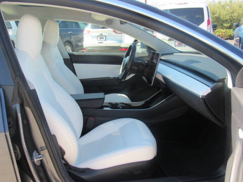 2018 Tesla Model 3 Mid Range