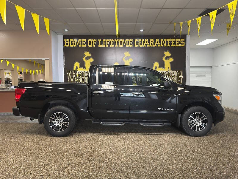 2021 Nissan Titan