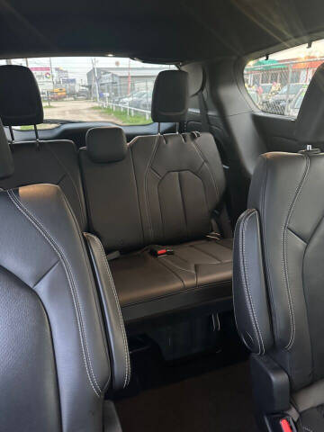 2020 Chrysler Pacifica Touring L Plus