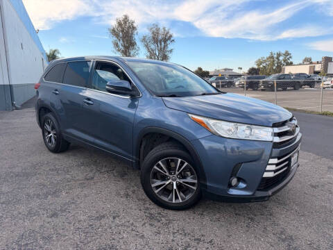 2017 Toyota Highlander LE Plus