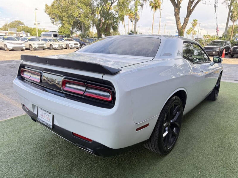 2021 Dodge Challenger SXT