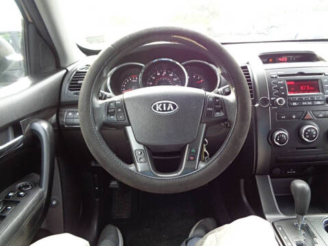2011 Kia Sorento LX