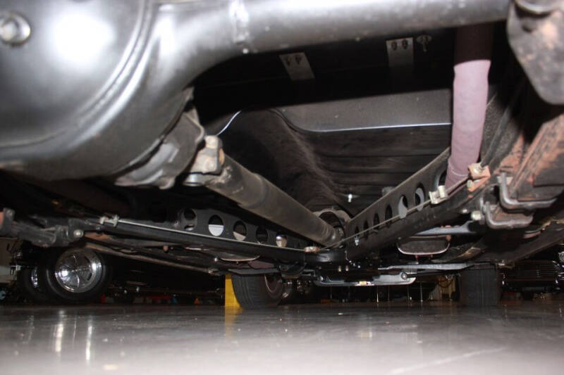 1948 Ford Super Deluxe