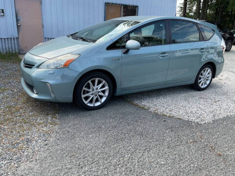 2013 Toyota Prius v Five