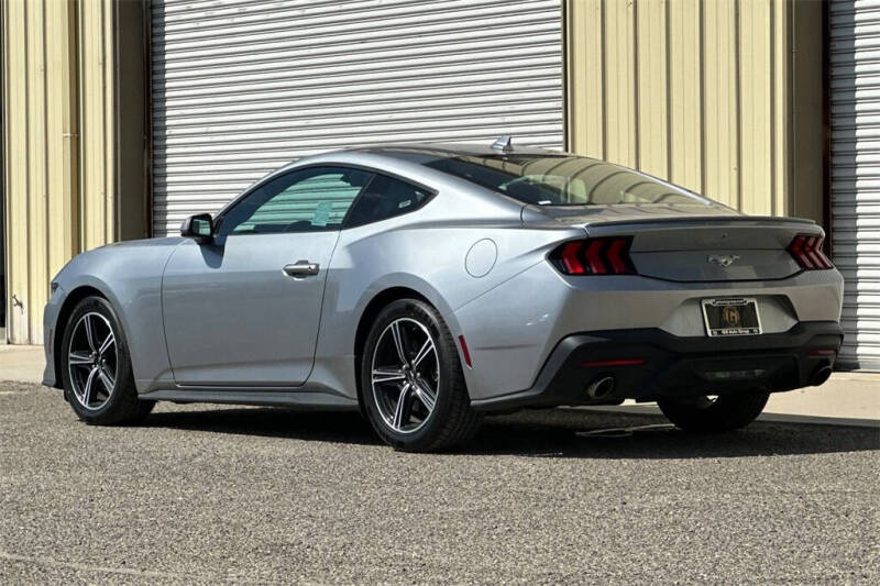 2024 Ford Mustang EcoBoost Premium