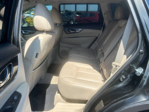 2015 Nissan Rogue SL