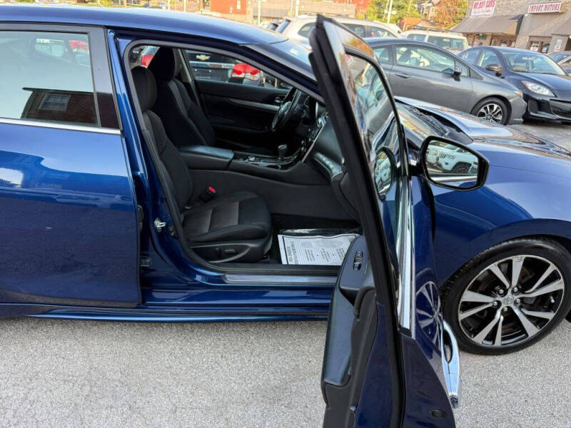 2017 Nissan Maxima