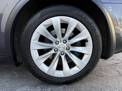 2020 Tesla Model X Long Range Plus