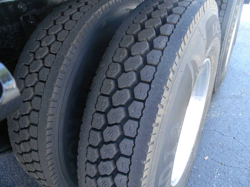 2012 Freightliner M2 112