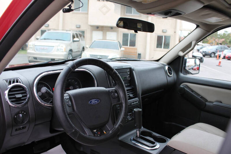 2008 Ford Explorer XLT