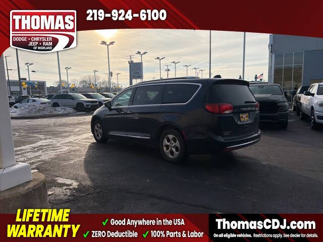 2017 Chrysler Pacifica Touring-L Plus