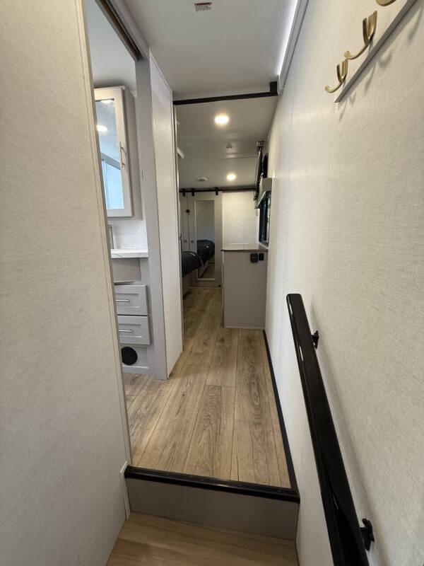 2025 Alliance RV Avenue