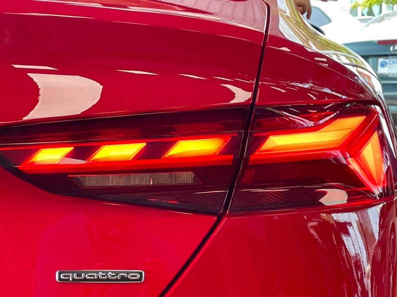 2022 Audi A5 Sportback quattro Premium Plus 40 TFSI