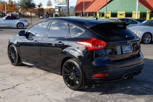 2017 Ford Focus ST